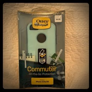Otterbox commuter case for iPhone SE (5/5s)